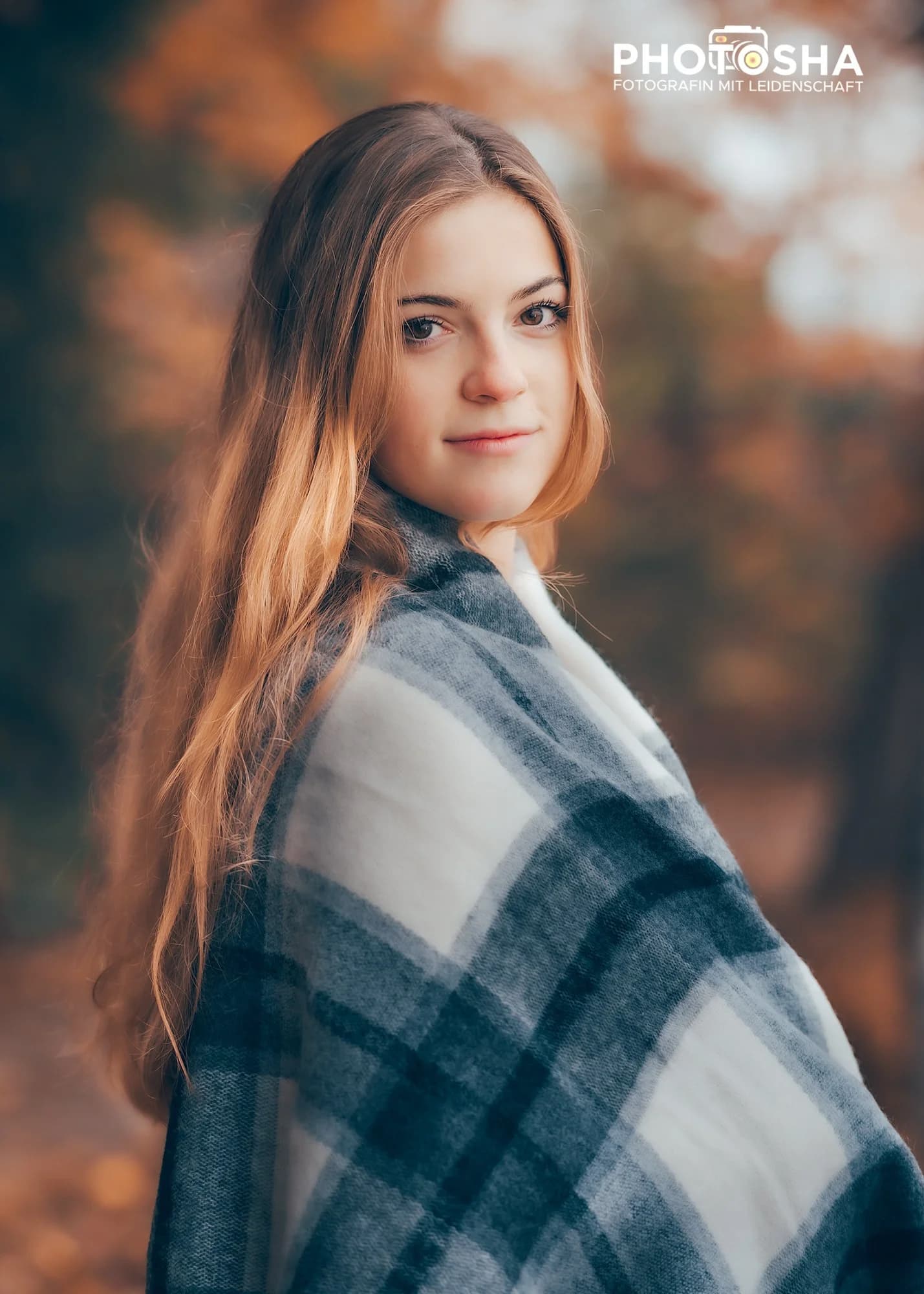 Portrait photography by Sha — photo 29